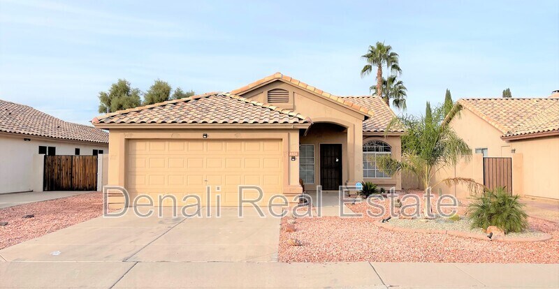 Foto principal - 6926 W Via Del Sol Dr