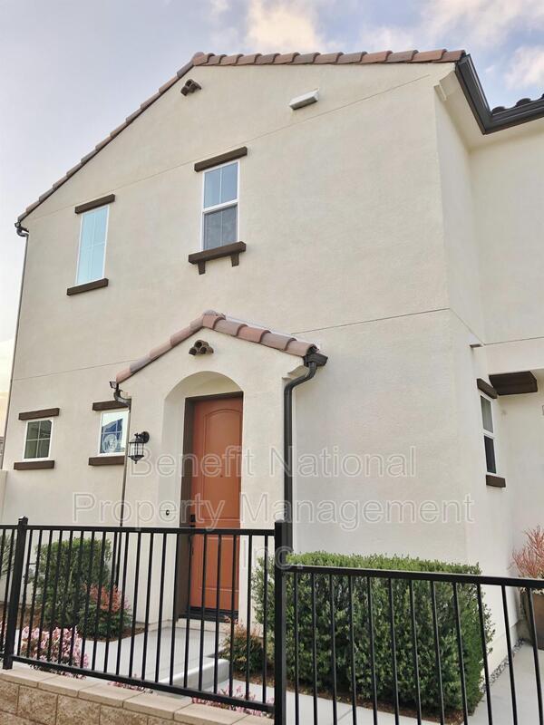 Primary Photo - 35813 Breckyn Ln