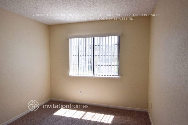 Building Photo - 2592 Clipper Ln