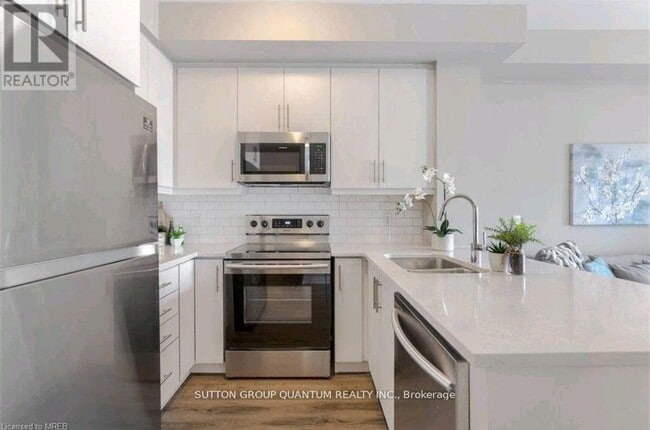 Building Photo - 128 Grovewood Common