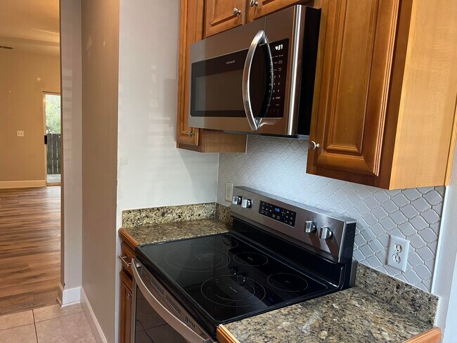 Foto del edificio - 15284-15331 US-331 BUS