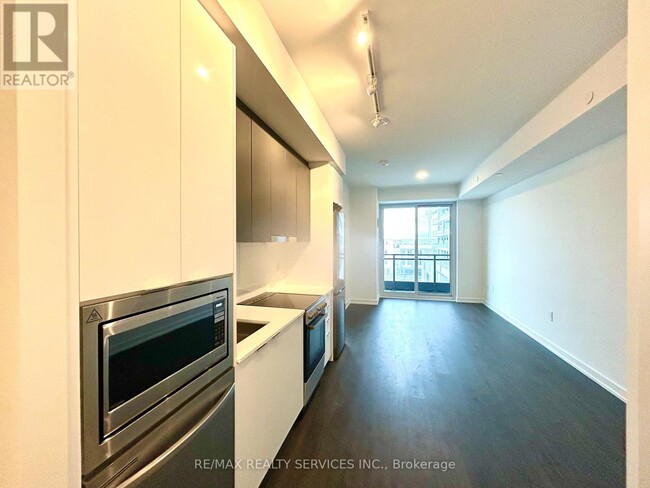 Building Photo - 9763 Markham Rd