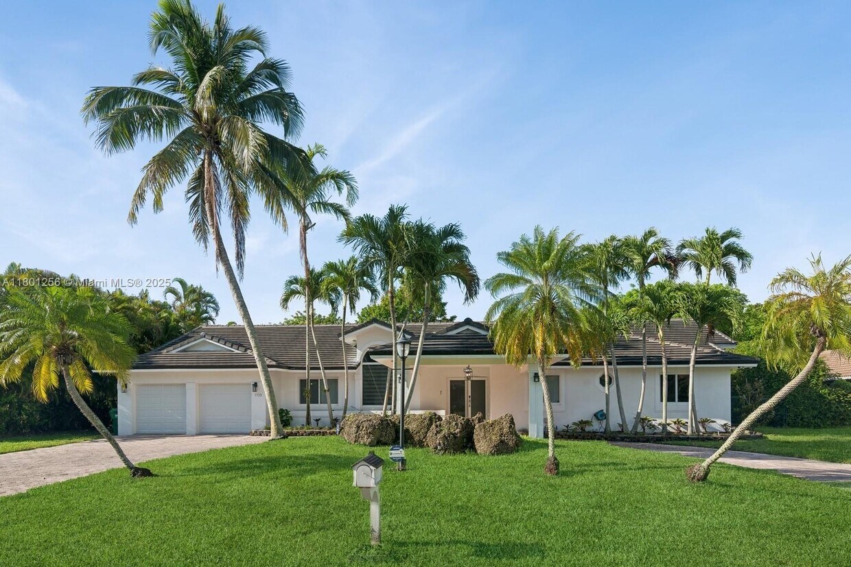 Primary Photo - 7720 SW 177th St