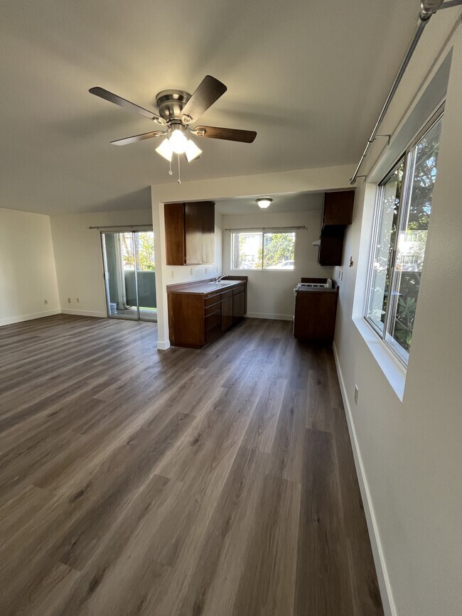 Foto del edificio - 5330 Driftwood St