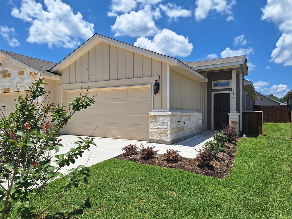 Foto principal - 9896 Grosbeak Ln