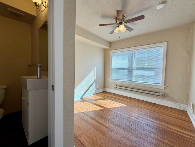 Building Photo - The Nelle