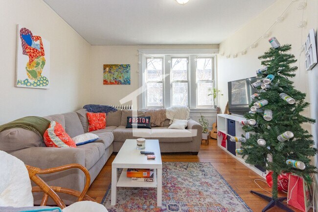 Foto del edificio - BEST Student Friendly Big Bed Near BU Camp...