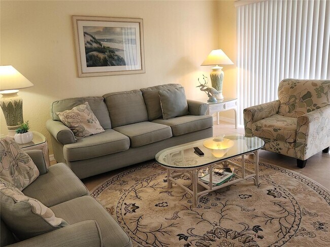 Foto del edificio - 6872 Fairview Terrace