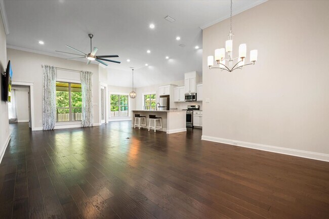 Building Photo - 774 Dunker Ave