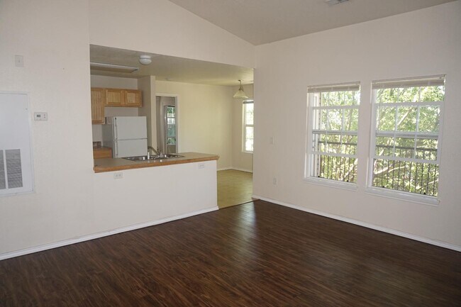 Foto del edificio - 11811 Clover Field Ln