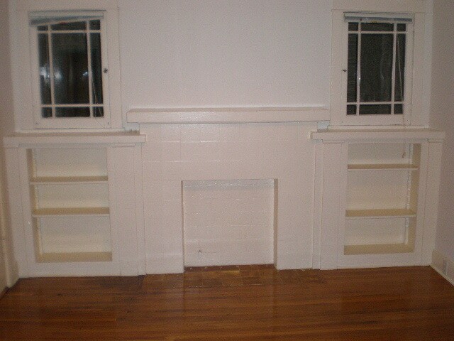 BUILT IN BOOKSHELVES - 1547 Hauser Blvd