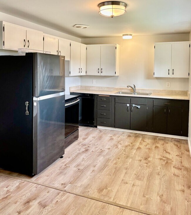 Foto del edificio - 31811 W Morrison St