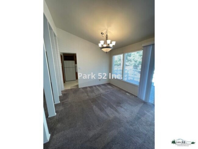 Foto del edificio - 69 W Shore Ave SW