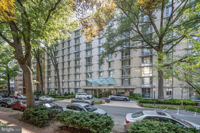 Foto del edificio - 940 25th St NW