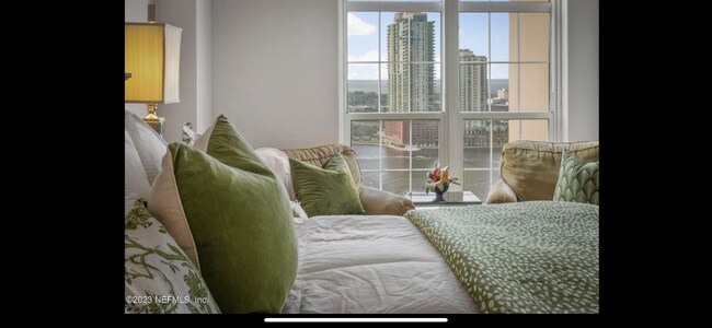 Foto del edificio - 400 E Bay St