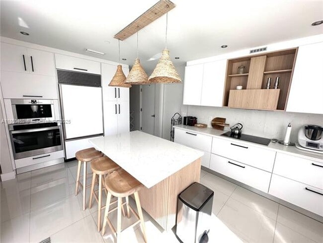 Photo - 15901 Collins Ave Apartment