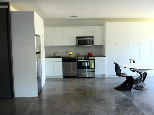 Kitchen - 1214 NW 18th St
