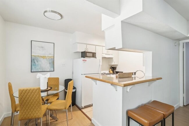 Building Photo - 3107 Speedway