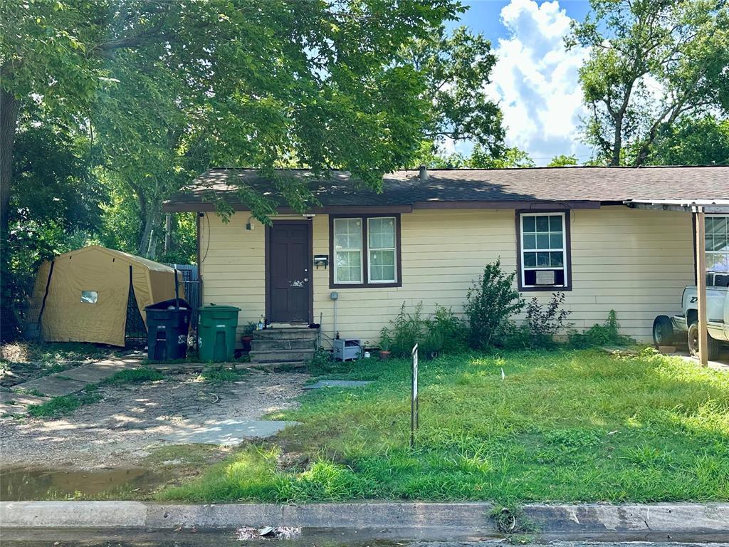 Foto principal - 8225 Garland St