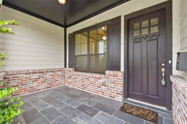 Foto del edificio - 1538 Thornton Rd