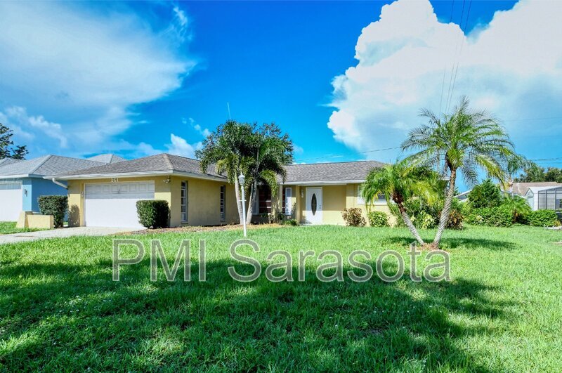 Primary Photo - 261 Manor Rd