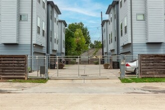 Building Photo - 2903 Blodgett St