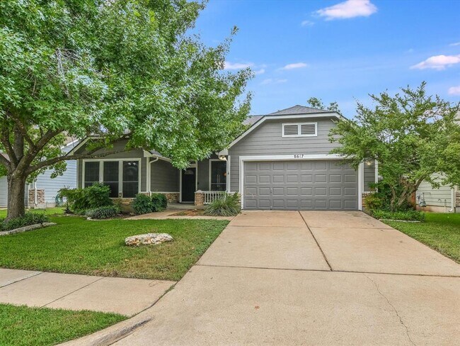 Foto del edificio - 8617 Little Laura Dr