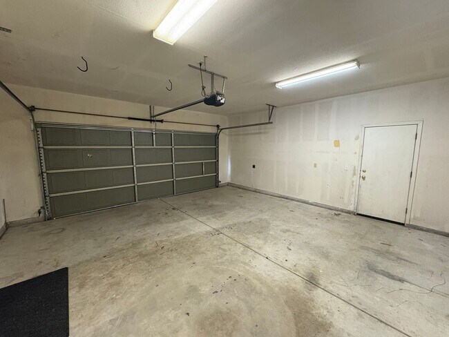 Foto del edificio - Tulare home for rent
