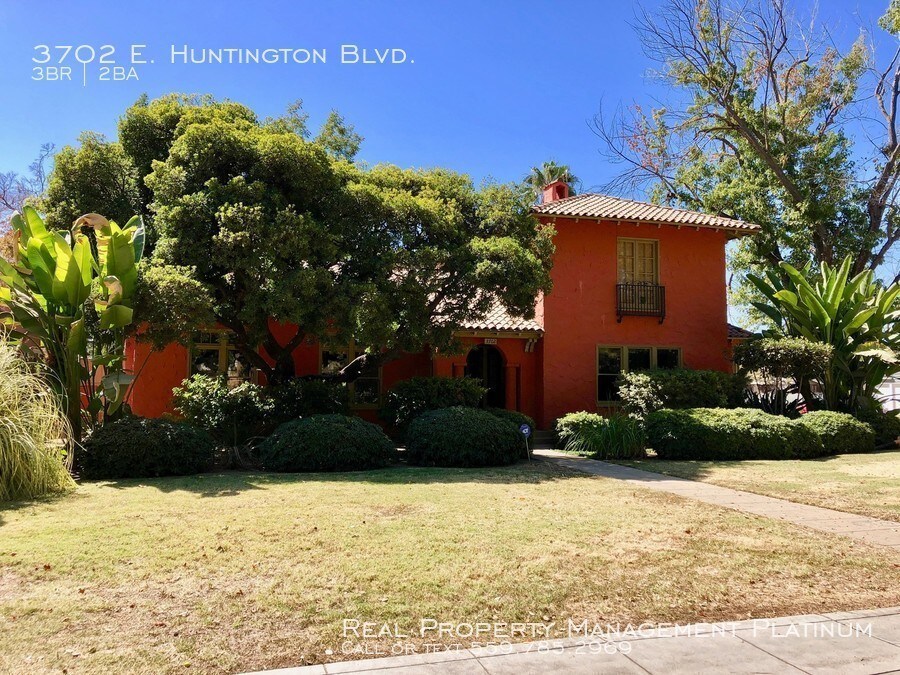 Primary Photo - 3702 E Huntington Blvd