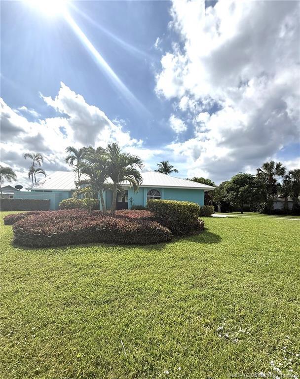 Building Photo - 1998 NE Ginger Terrace