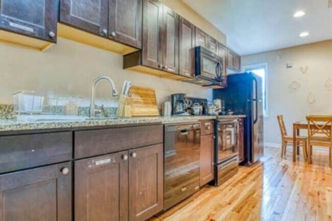 Foto del edificio - 408 N 41st St