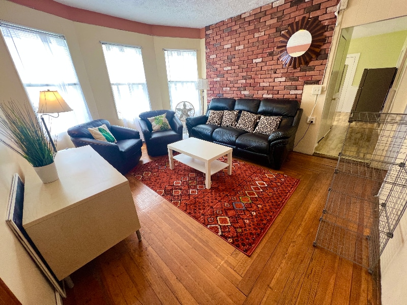 Photo - 85 Vinton St