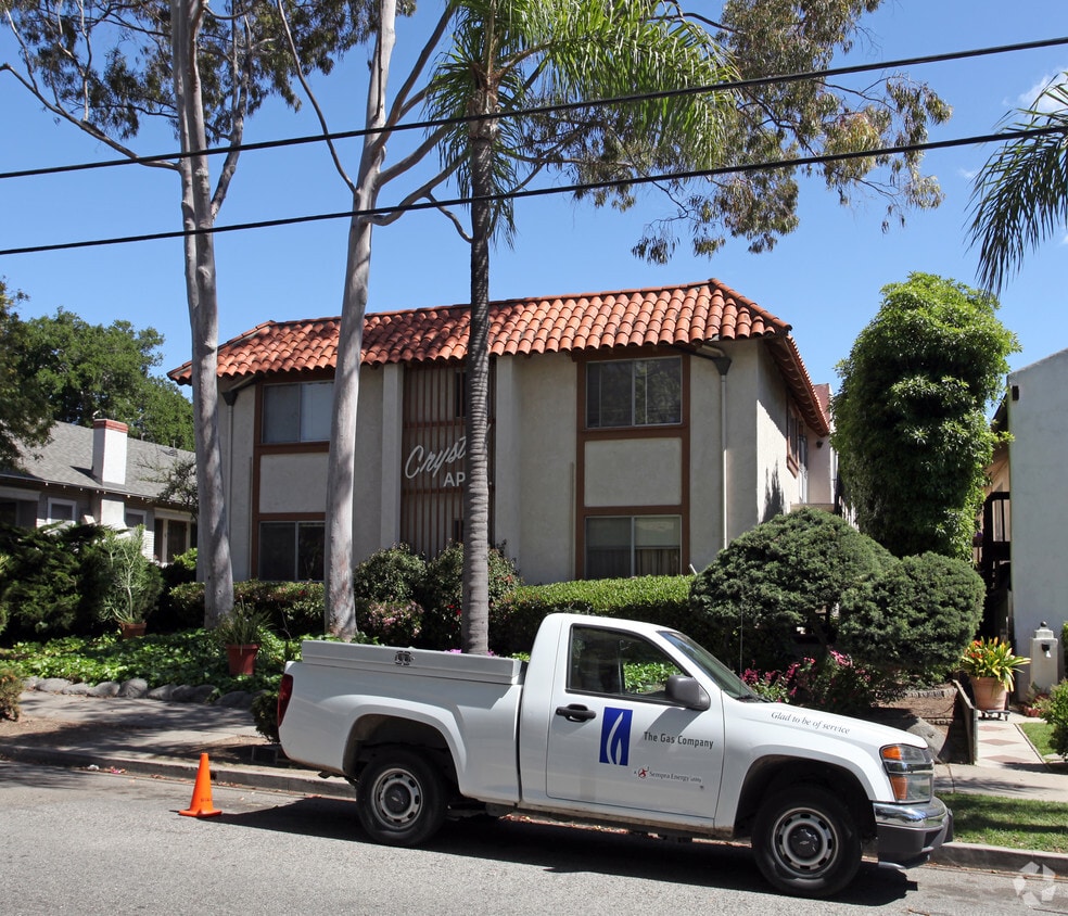 Building Photo - Crystal Apartments
