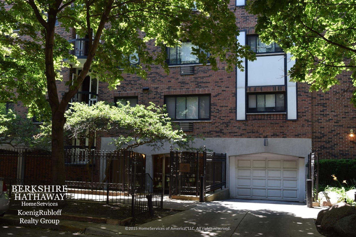 Primary Photo - 2336 N Commonwealth Ave