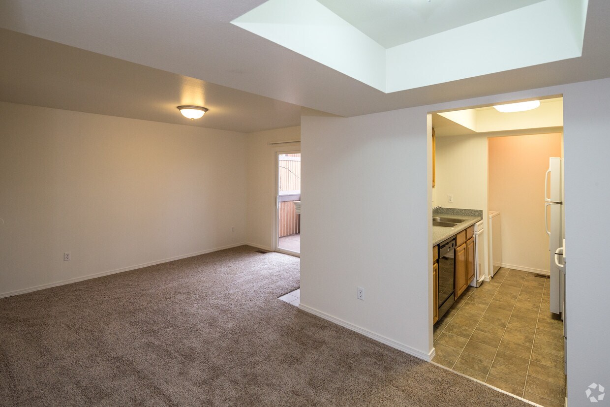 Foxwood Condos, Discovery & Creekside Apartments in Anchorage, AK