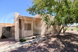 Building Photo - 2300 E Magma Rd