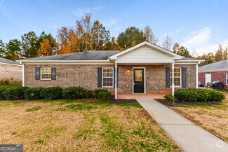 Building Photo - 532 Dove Way