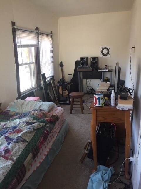 Building Photo - 206 N Sixth St.