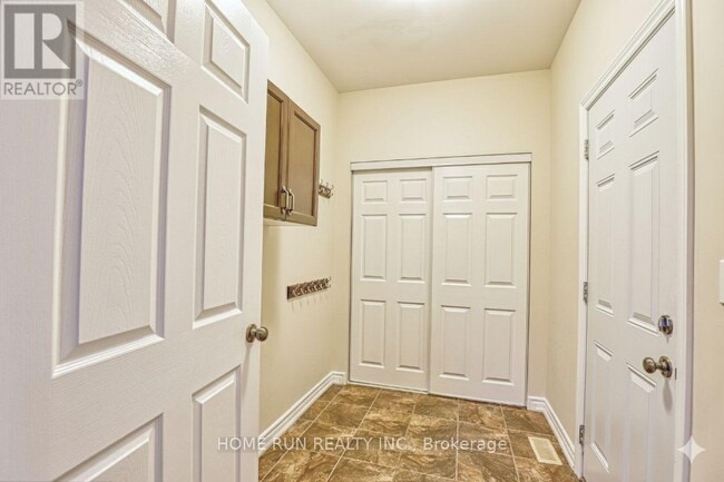 Building Photo - 226 Celtic Ridge Crescent