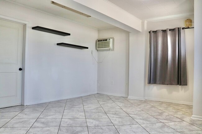 Building Photo - 6646 26th St
