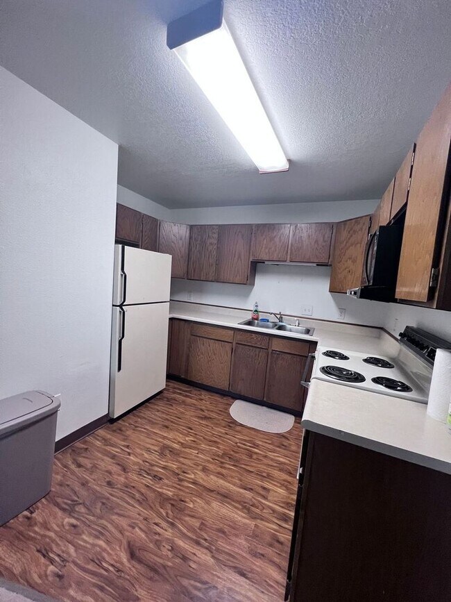 Foto del edificio - Lease Only- 1600 Washington Dr
