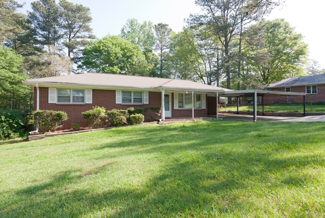 Primary Photo - 1224 Skyview Cir SW