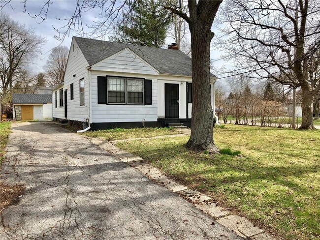 Building Photo - 3603 N Layman Ave