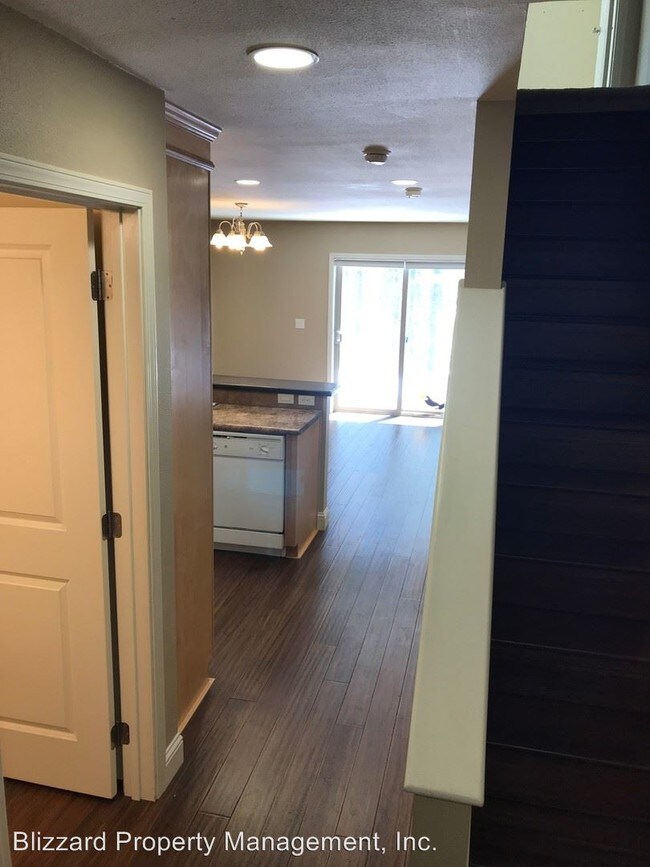 Building Photo - 61 Callahan Way