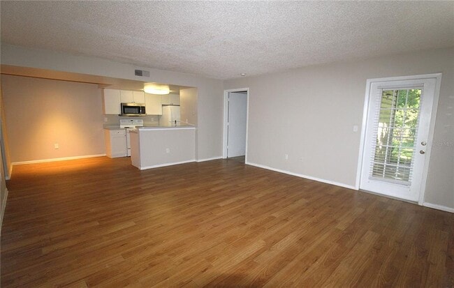Foto del edificio - 8122 45th Ct E