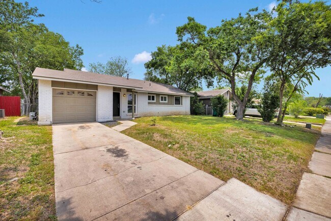Building Photo - 314 Lynhaven Dr