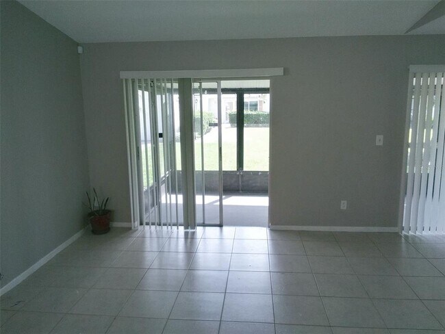 Foto del edificio - 3358 39th St S