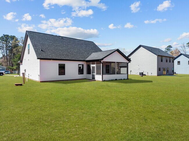Foto del edificio - Salisbury New Construction 3 bedroom 2.5 baths