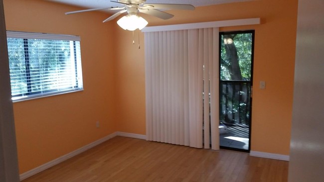 Building Photo - 11714 Raintree Village Blvd