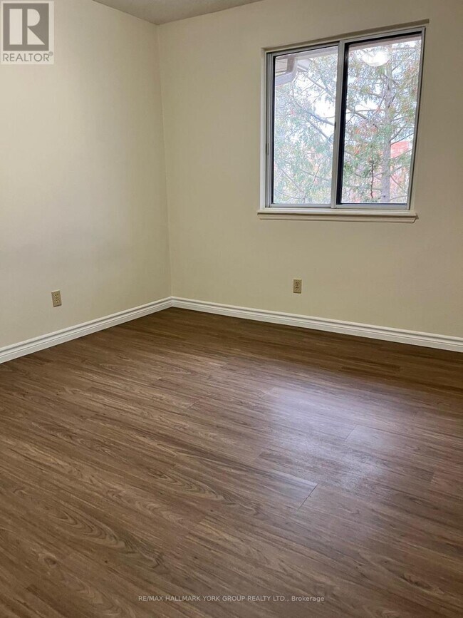 Photo du bâtiment - 131 Edgehill Dr